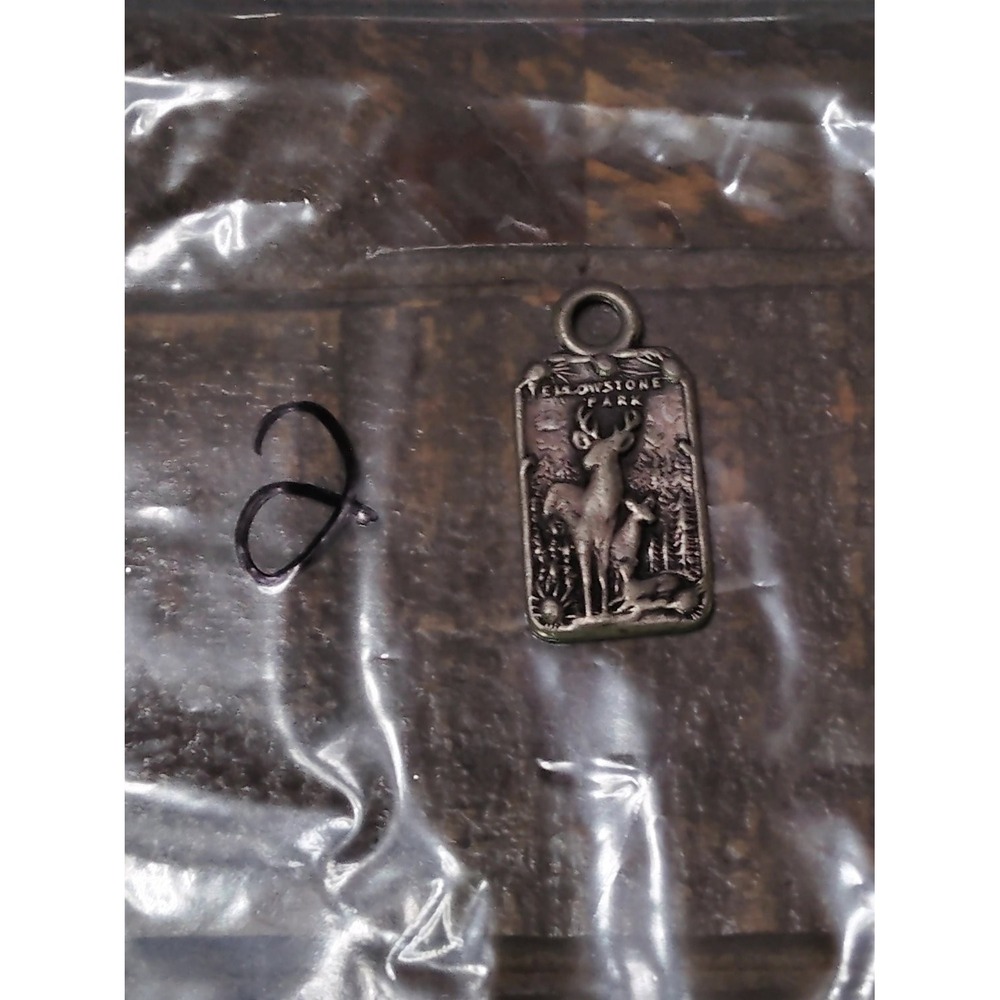 Robbins Co souvenir fob pendant Yellowstone Park deer buck fawn forest Silver